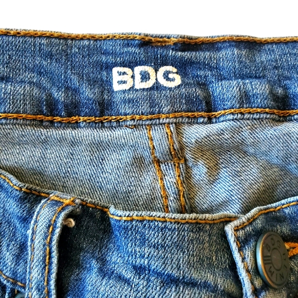 BDG Mid-Rise Ankle Jeans - Picture 4 of 5